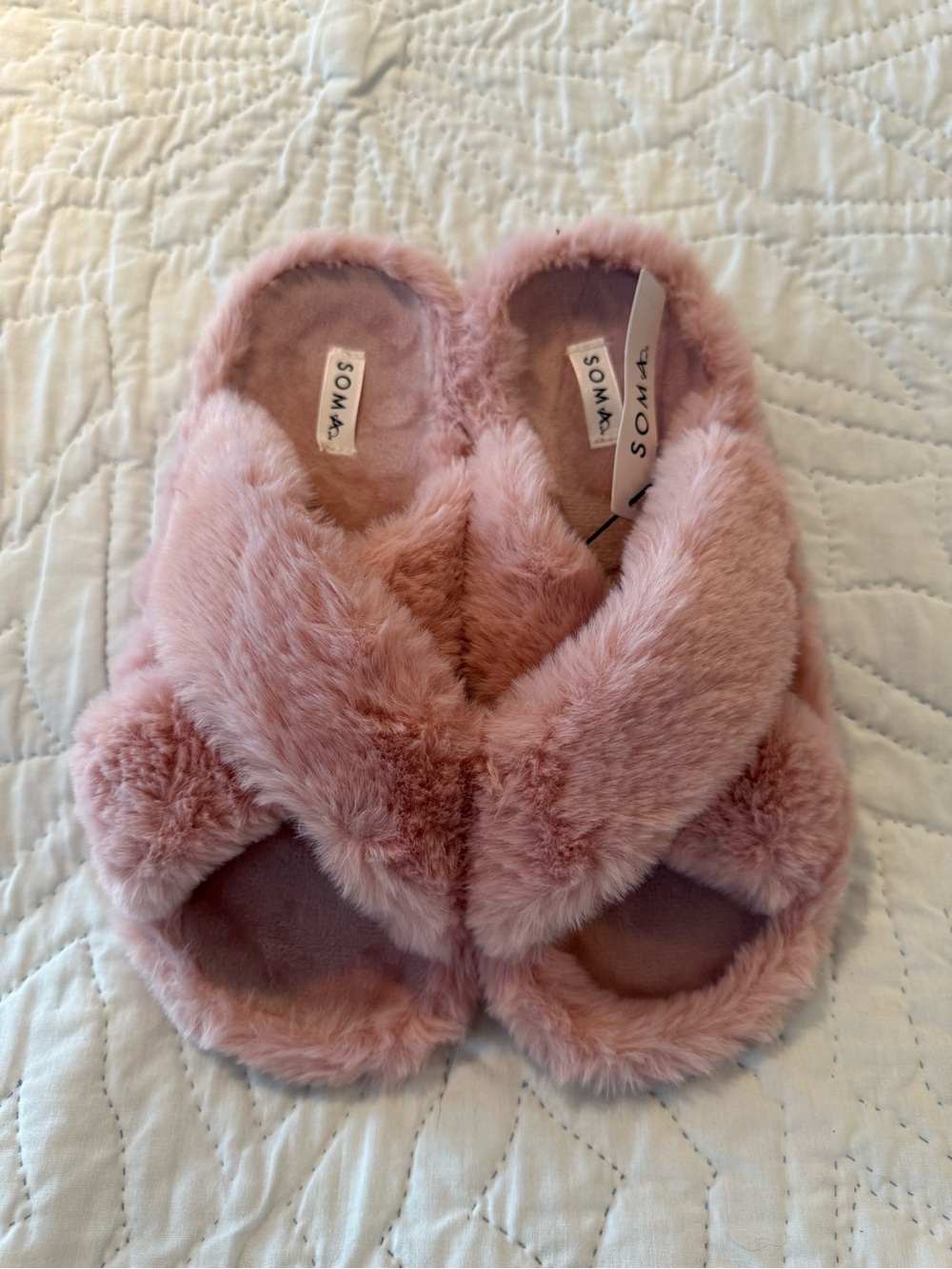 Soma Pink Faux Fur Crossband Slide Slippers size M (7-9)